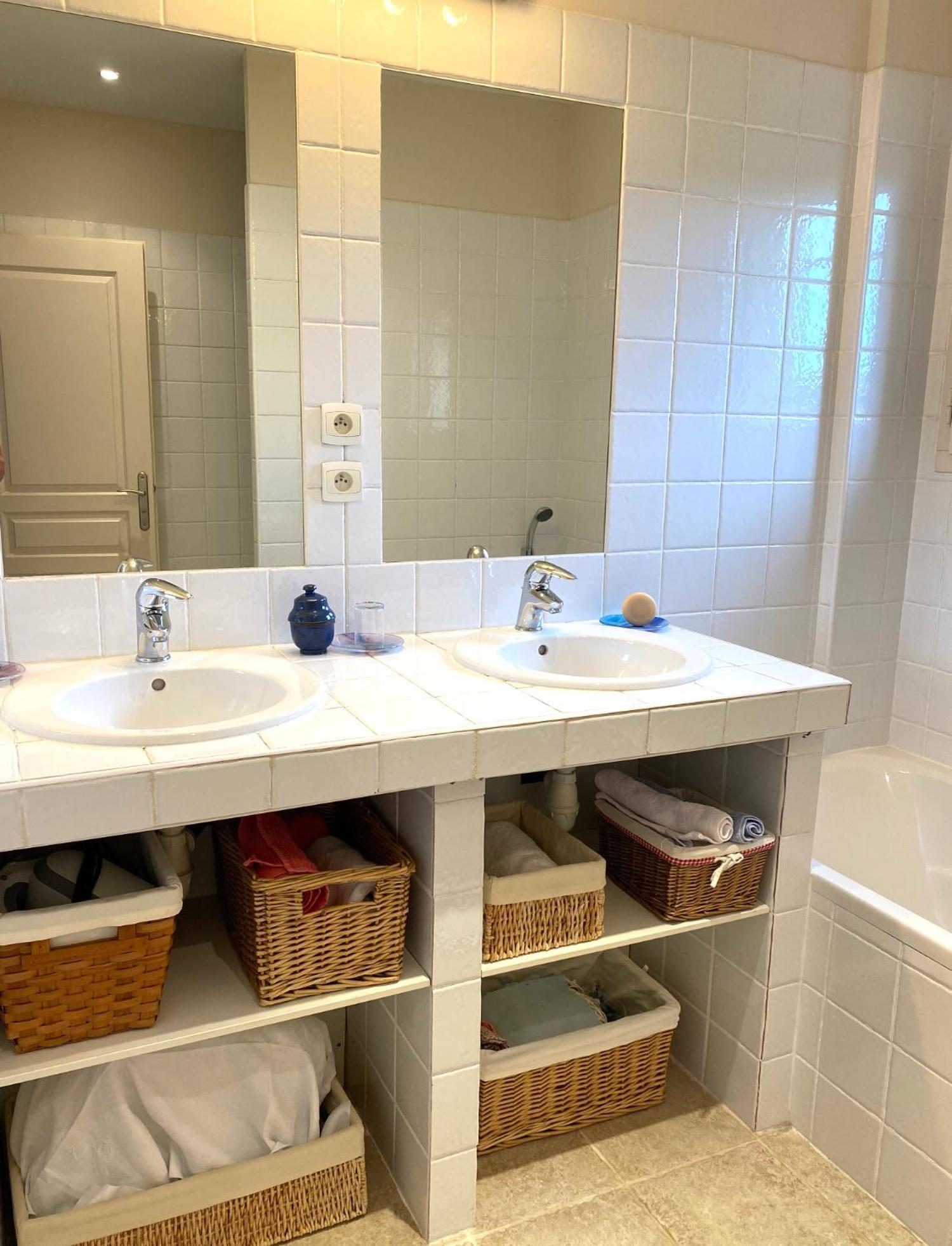 Avec Vue Homestay Saint-Quentin-la-Poterie